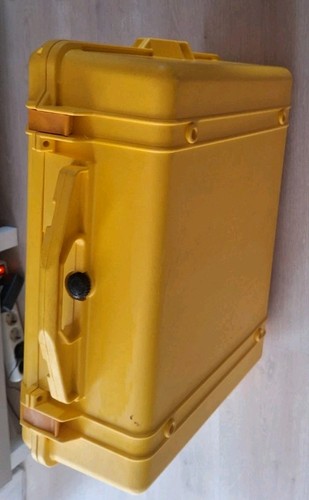 Pelican 1600 case - case, –
